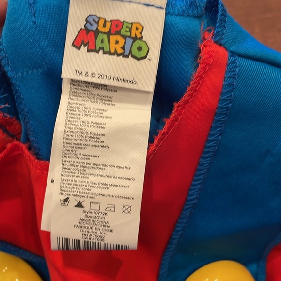 Super Mario Costume - Picture 4 of 6